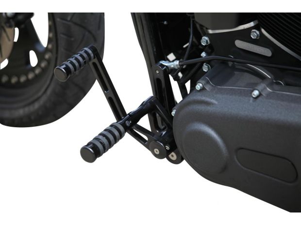 Forward Control Kit Stock lenght, with O-Ring Pegs Black Anodized 