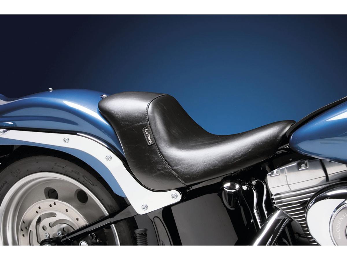 Le Pera Bare Bones Up Front Smooth Seat With Biker Gel For Harley Davidson 2006-2017 Softail Models With 200mm Rear Tyre (LGKU-007)